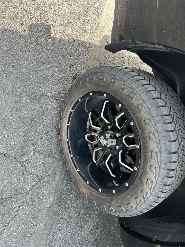 RAM 1500 Big Horn/Lone Star 4x4 Crew Cab 5'7" Box 2019