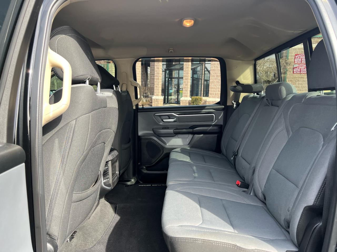 RAM 1500 Big Horn/Lone Star 4x4 Crew Cab 5'7" Box 2019