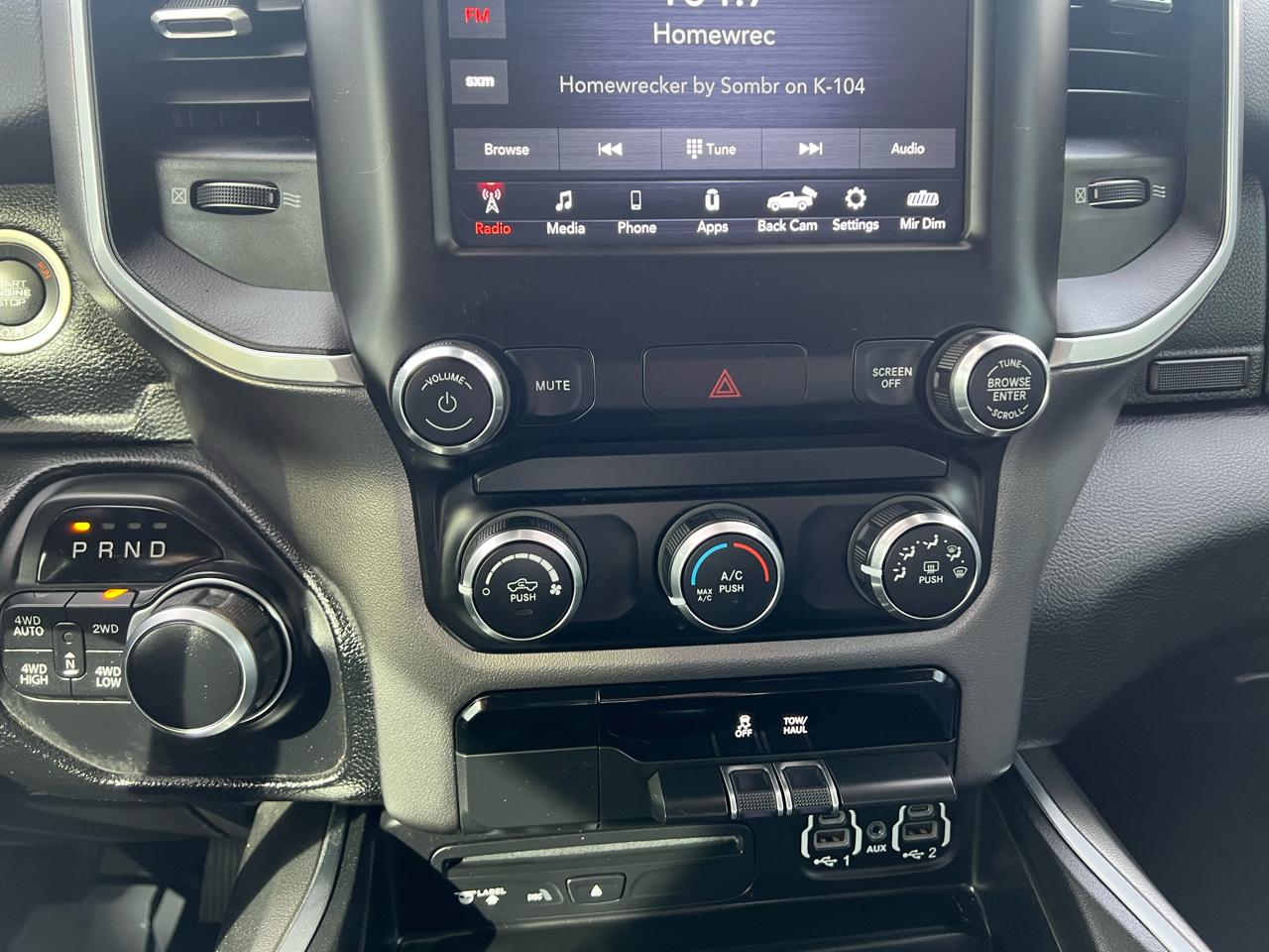 RAM 1500 Big Horn/Lone Star 4x4 Crew Cab 5'7" Box 2019