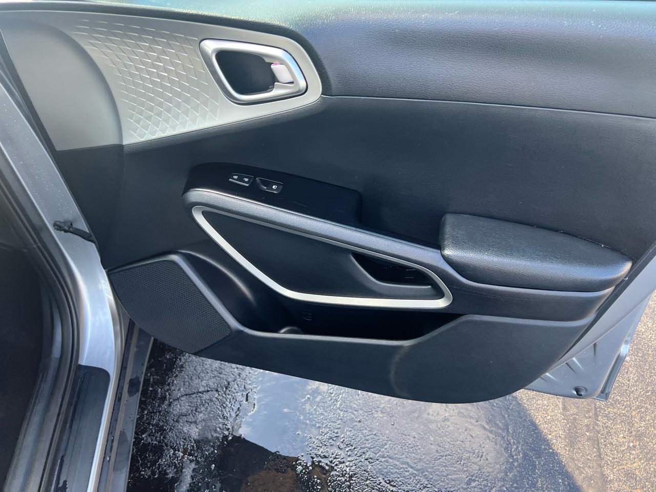 Kia Soul LX IVT 2022