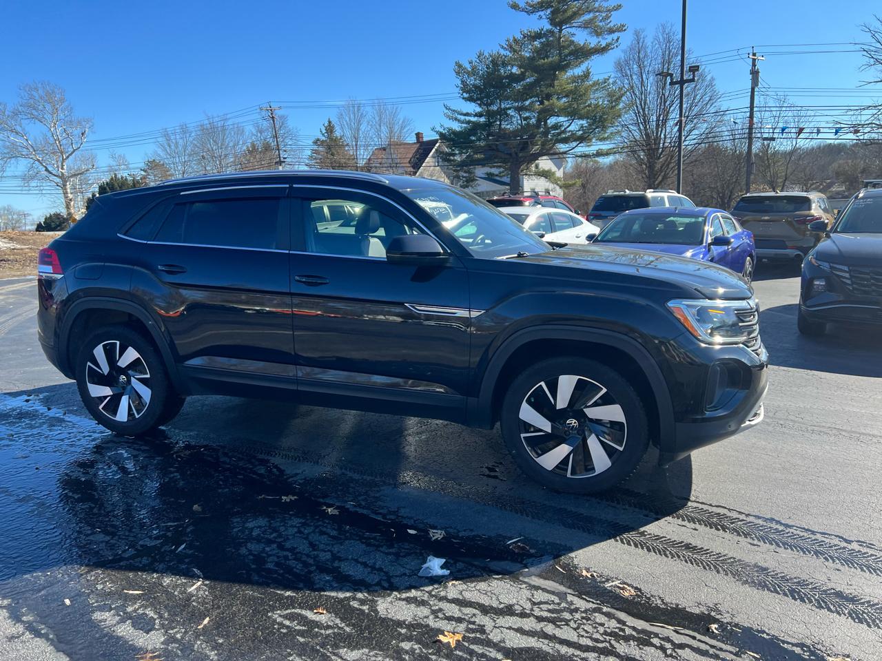 Volkswagen Atlas Cross Sport 2.0T SE w/Technology 4MOTION 2024