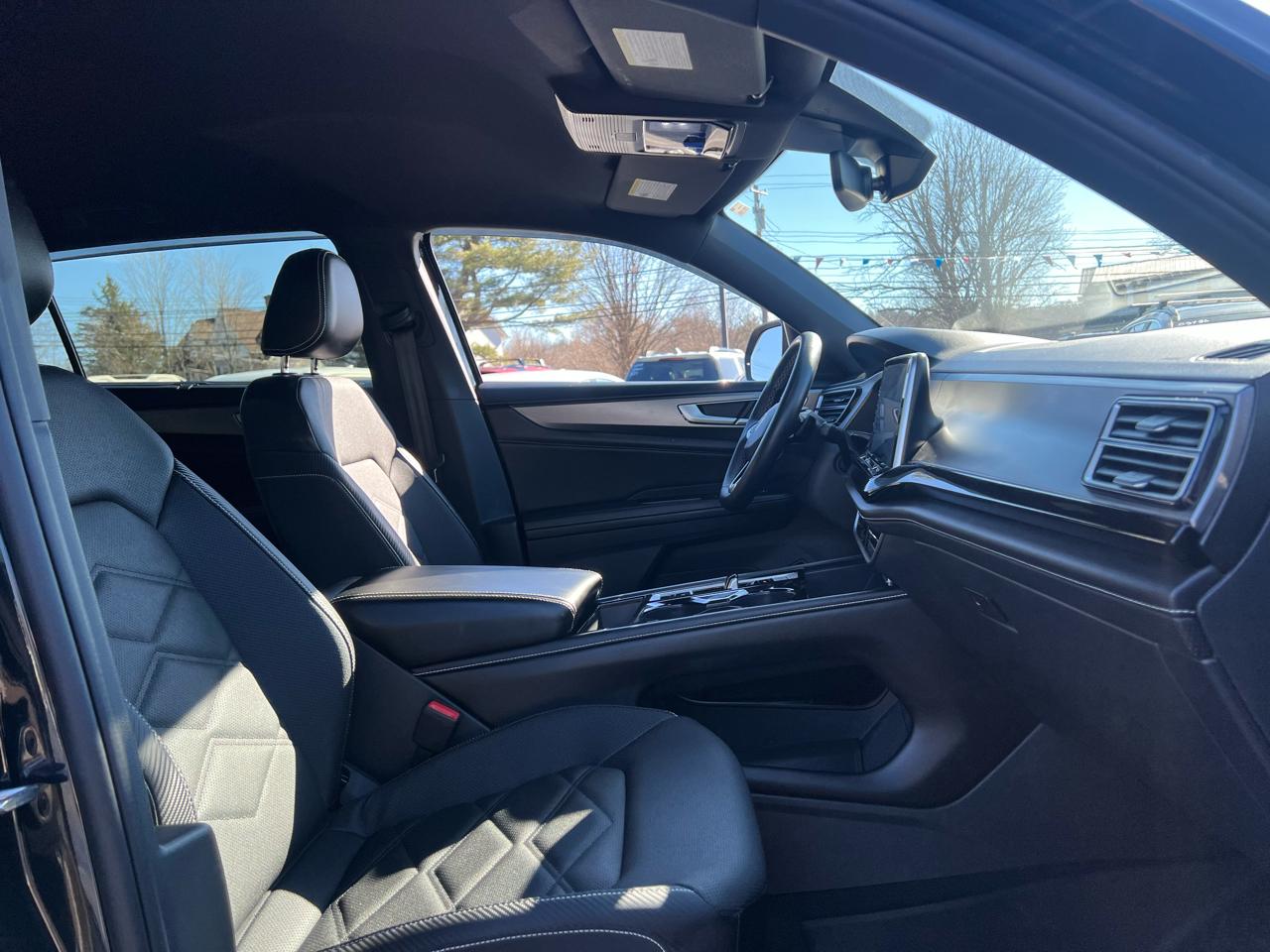 Volkswagen Atlas Cross Sport 2.0T SE w/Technology 4MOTION 2024