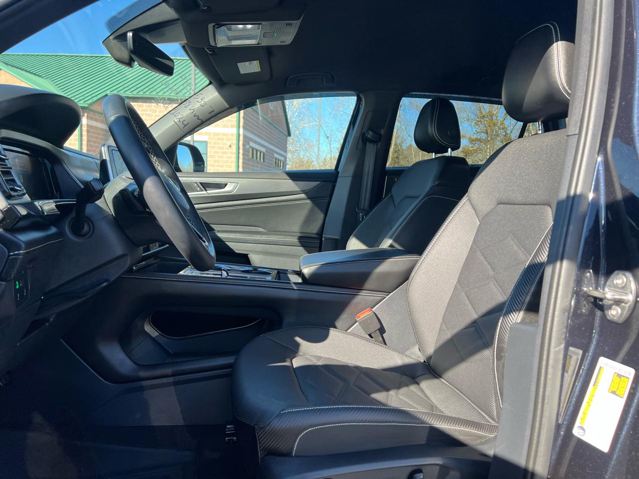 Volkswagen Atlas Cross Sport 2.0T SE w/Technology 4MOTION 2024