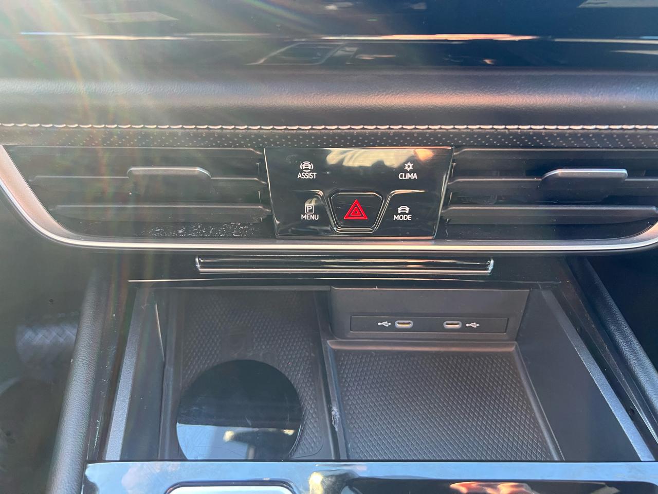 Volkswagen Atlas Cross Sport 2.0T SE w/Technology 4MOTION 2024