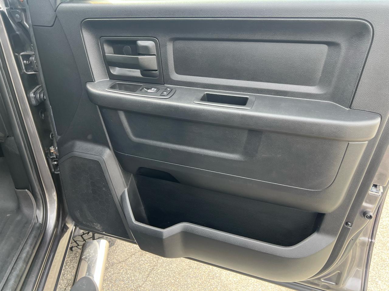 RAM 2500 4WD Crew Cab 149" Tradesman 2014