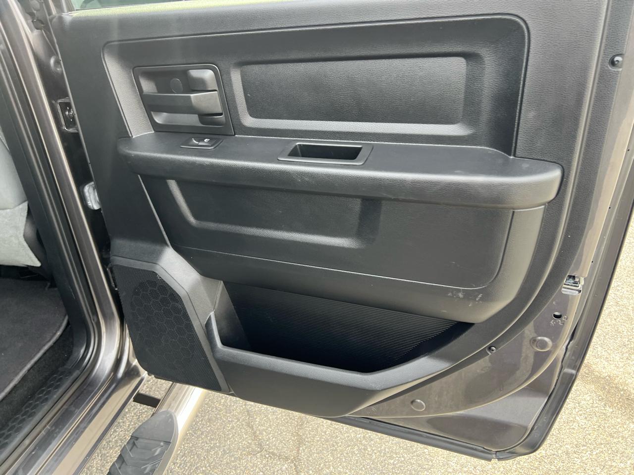 RAM 2500 4WD Crew Cab 149" Tradesman 2014