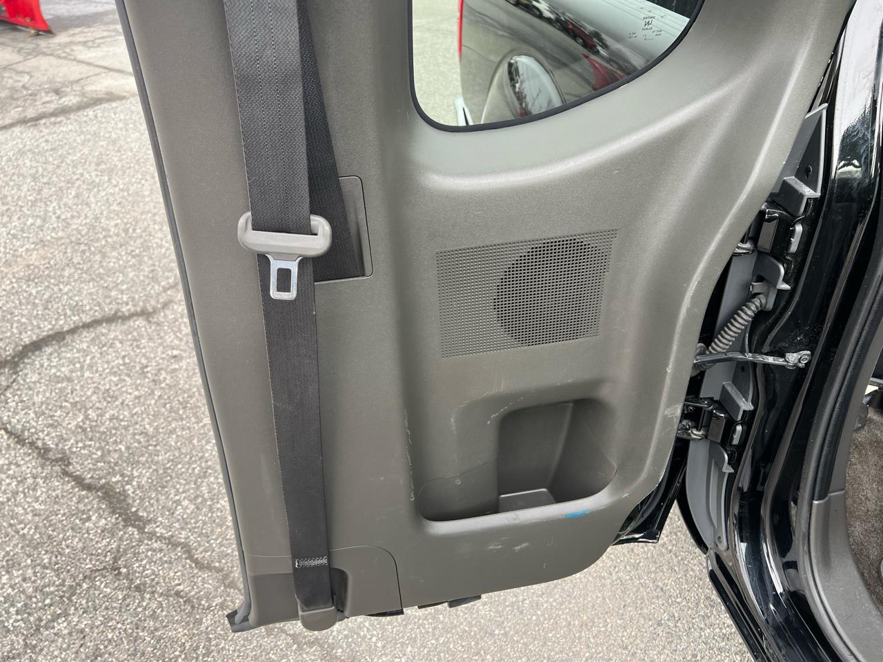 Nissan Frontier 4WD King Cab Auto SV 2016