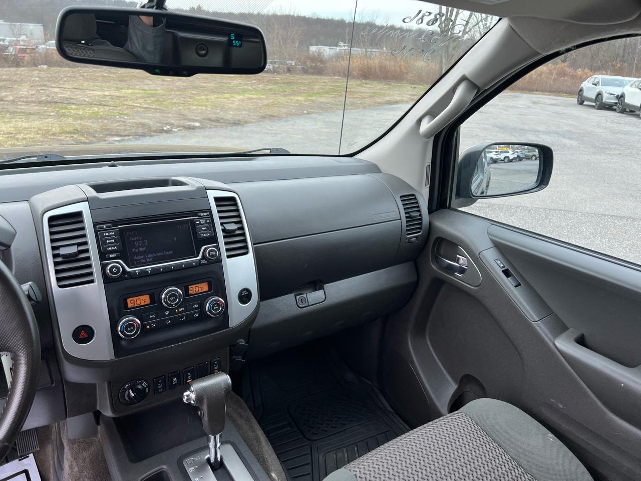 Nissan Frontier 4WD King Cab Auto SV 2016