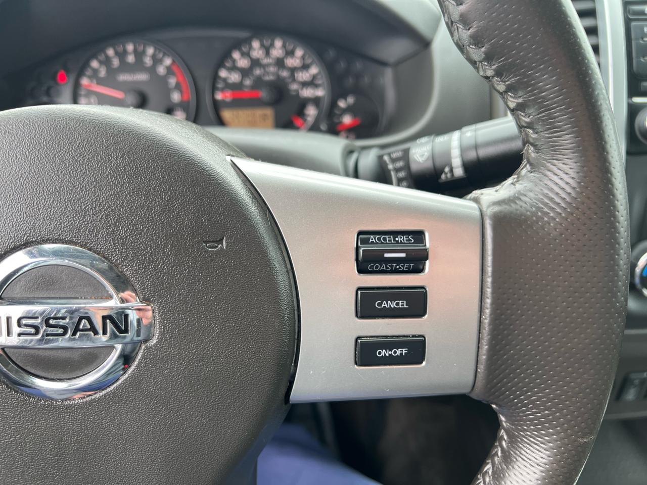 Nissan Frontier 4WD King Cab Auto SV 2016