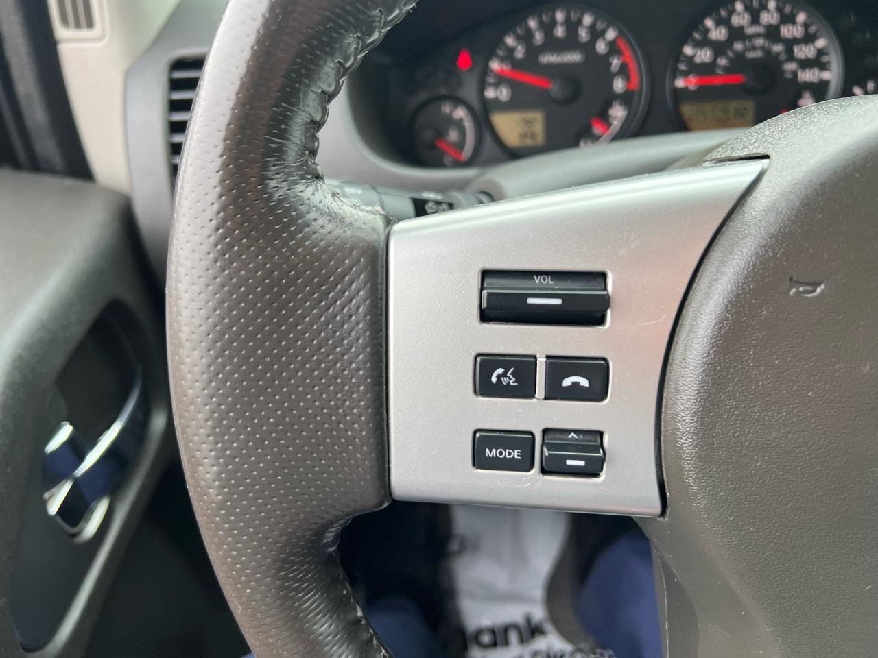 Nissan Frontier 4WD King Cab Auto SV 2016