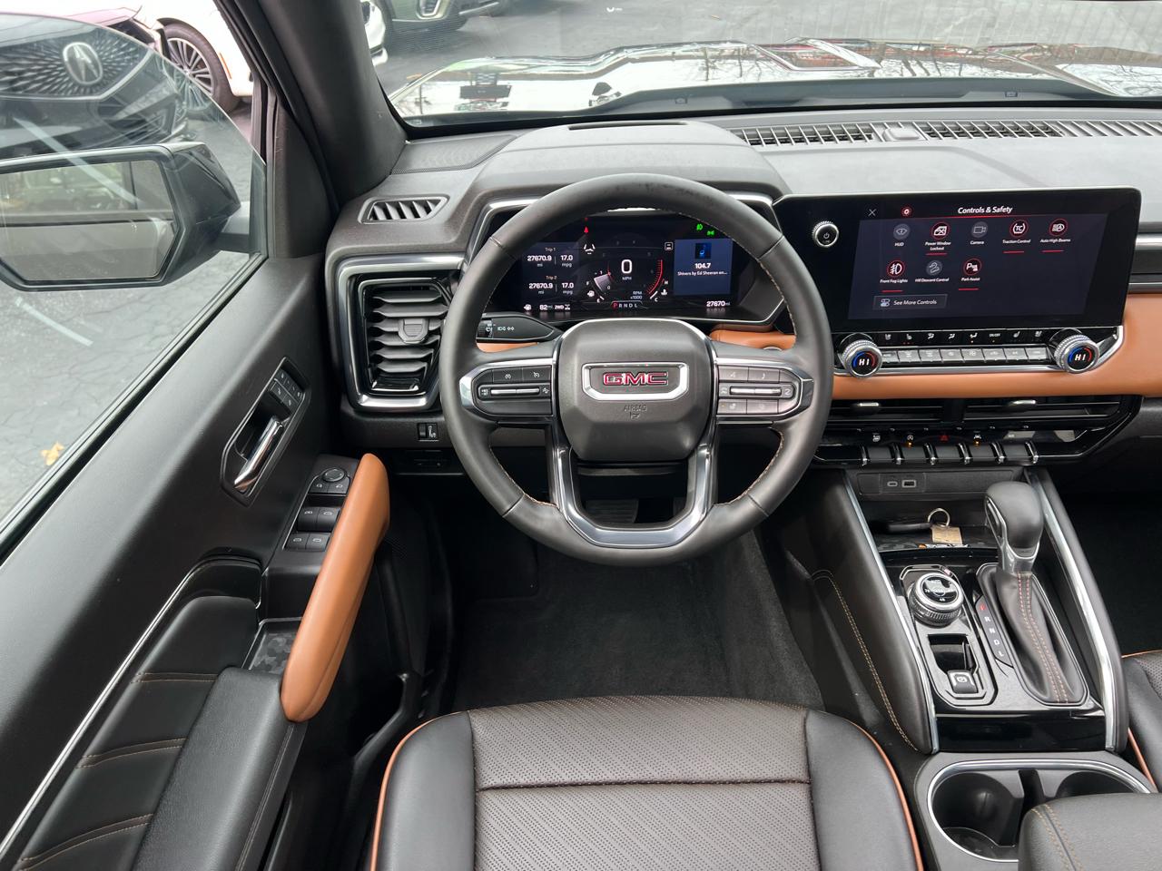 GMC Canyon 4WD Crew Cab AT4 2024