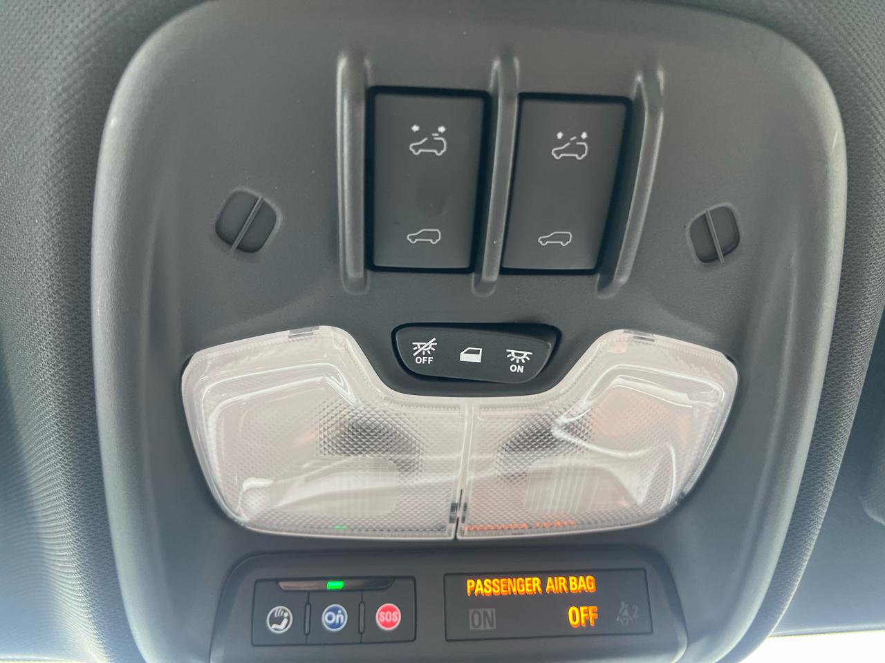 GMC Canyon 4WD Crew Cab AT4 2024