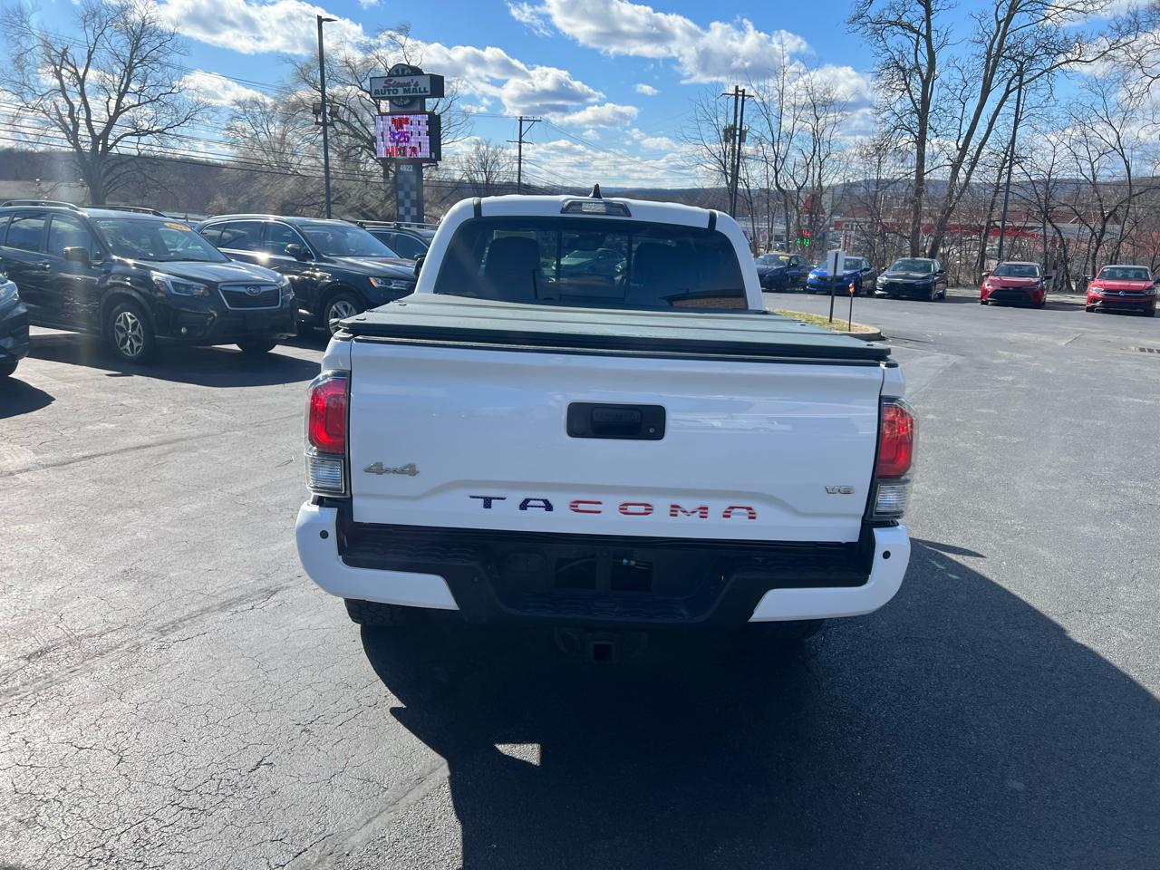 Toyota Tacoma 4WD Limited Double Cab 5' Bed V6 AT (Natl) 2021