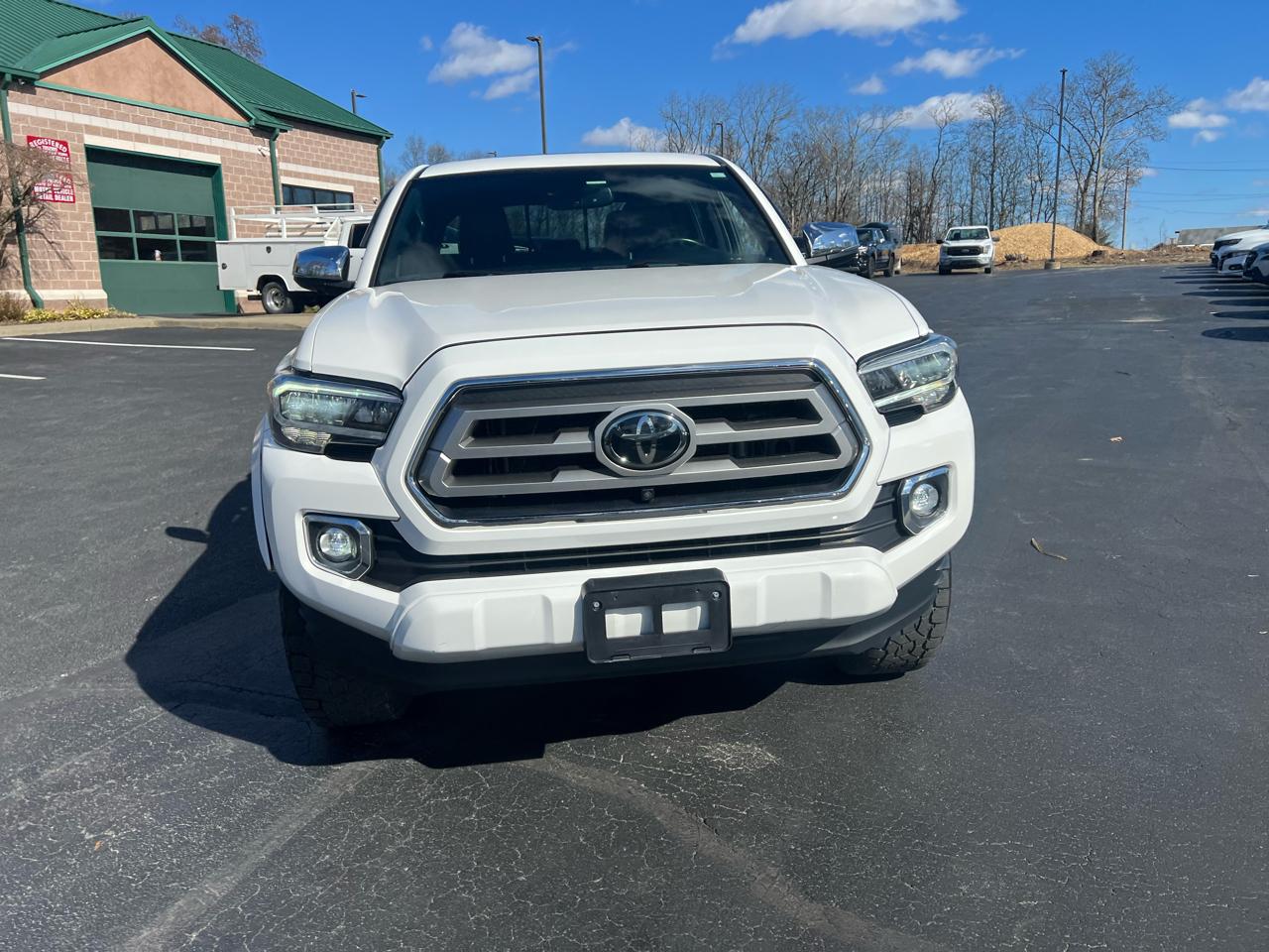 Toyota Tacoma 4WD Limited Double Cab 5' Bed V6 AT (Natl) 2021