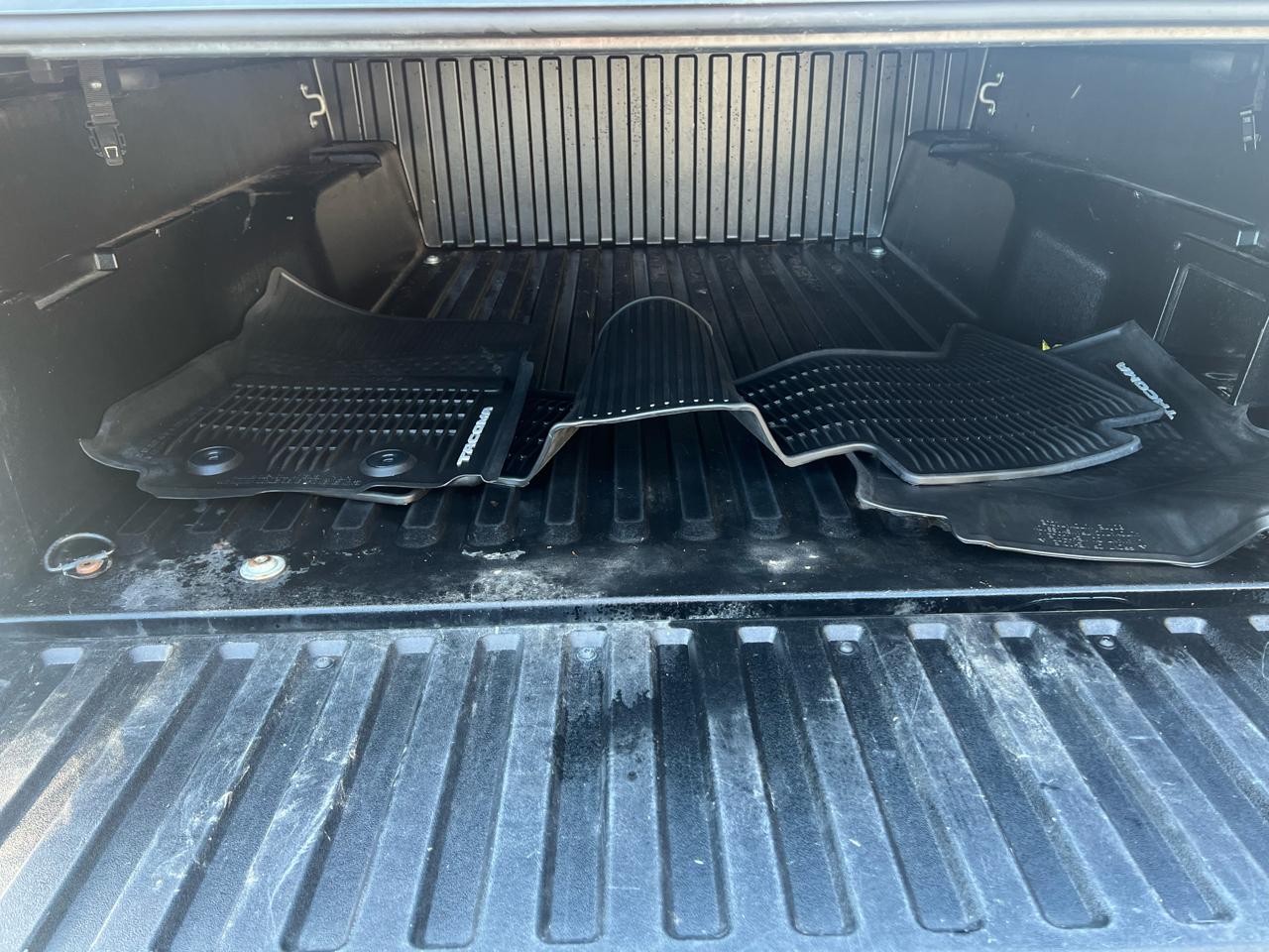 Toyota Tacoma 4WD Limited Double Cab 5' Bed V6 AT (Natl) 2021