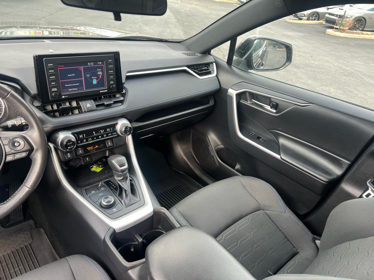 Toyota RAV4 Hybrid SE AWD (Natl) 2022