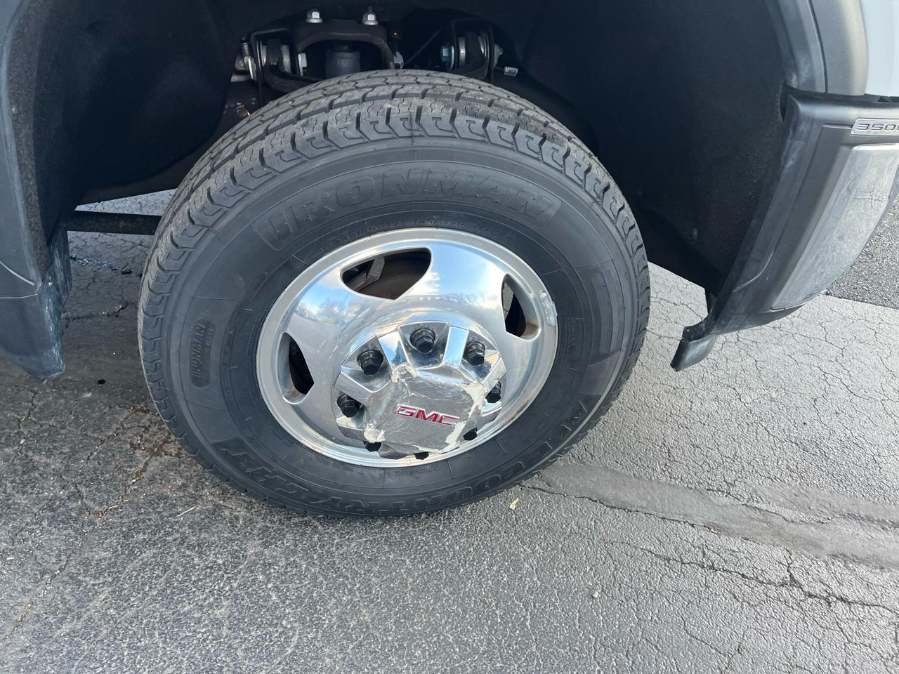 GMC Sierra 3500HD CC 4WD Crew Cab 177" WB, 60" CA Pro 2024