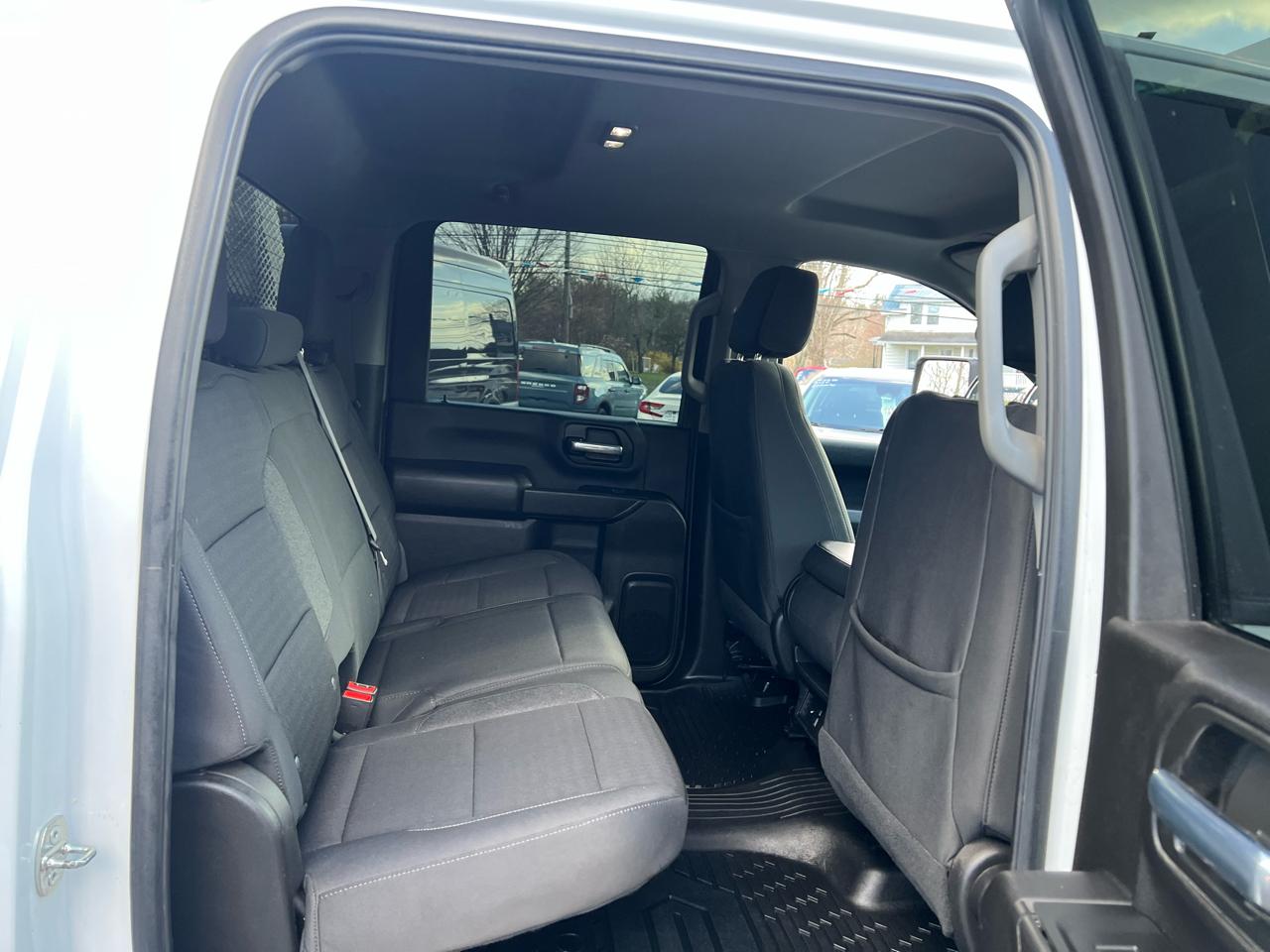 GMC Sierra 3500HD CC 4WD Crew Cab 177" WB, 60" CA Pro 2024