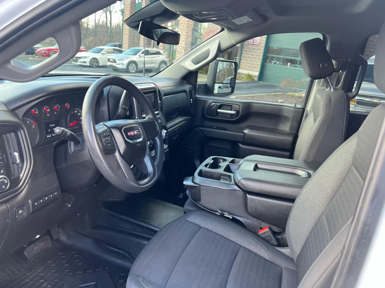 GMC Sierra 3500HD CC 4WD Crew Cab 177" WB, 60" CA Pro 2024