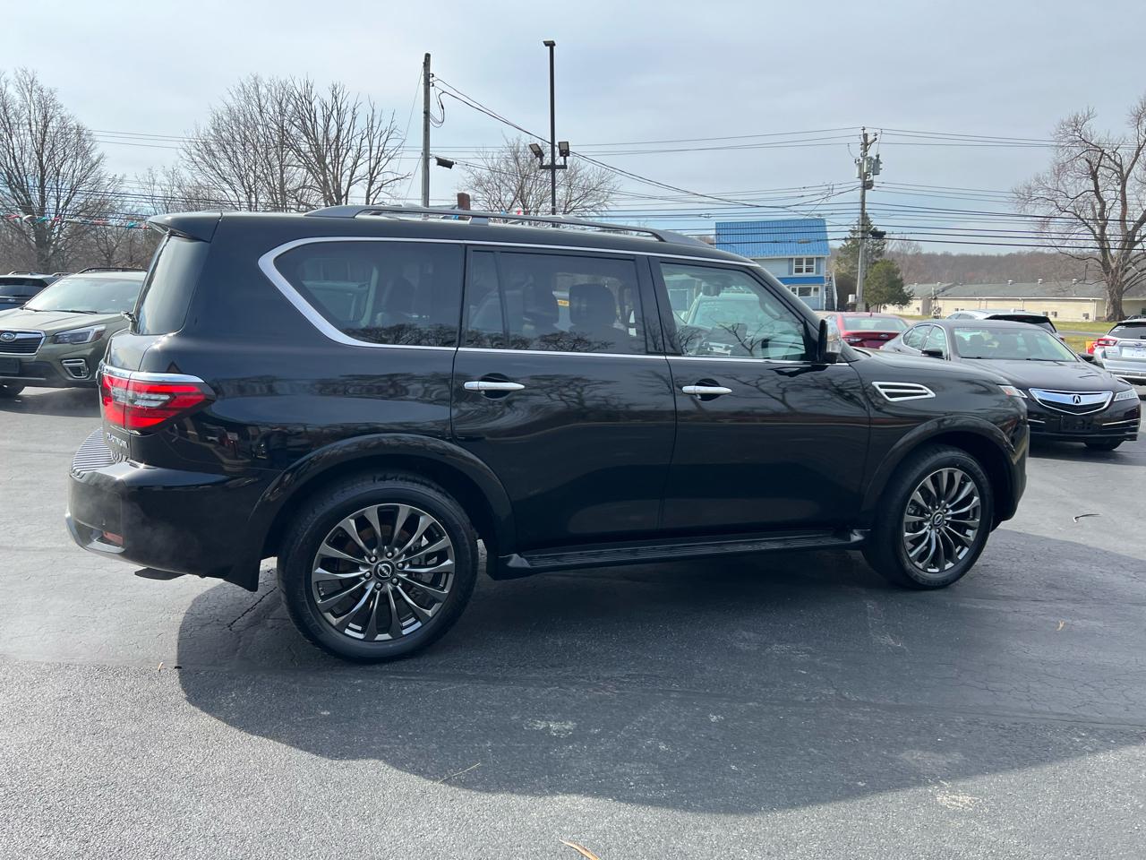 Nissan Armada 4x4 Platinum 2023