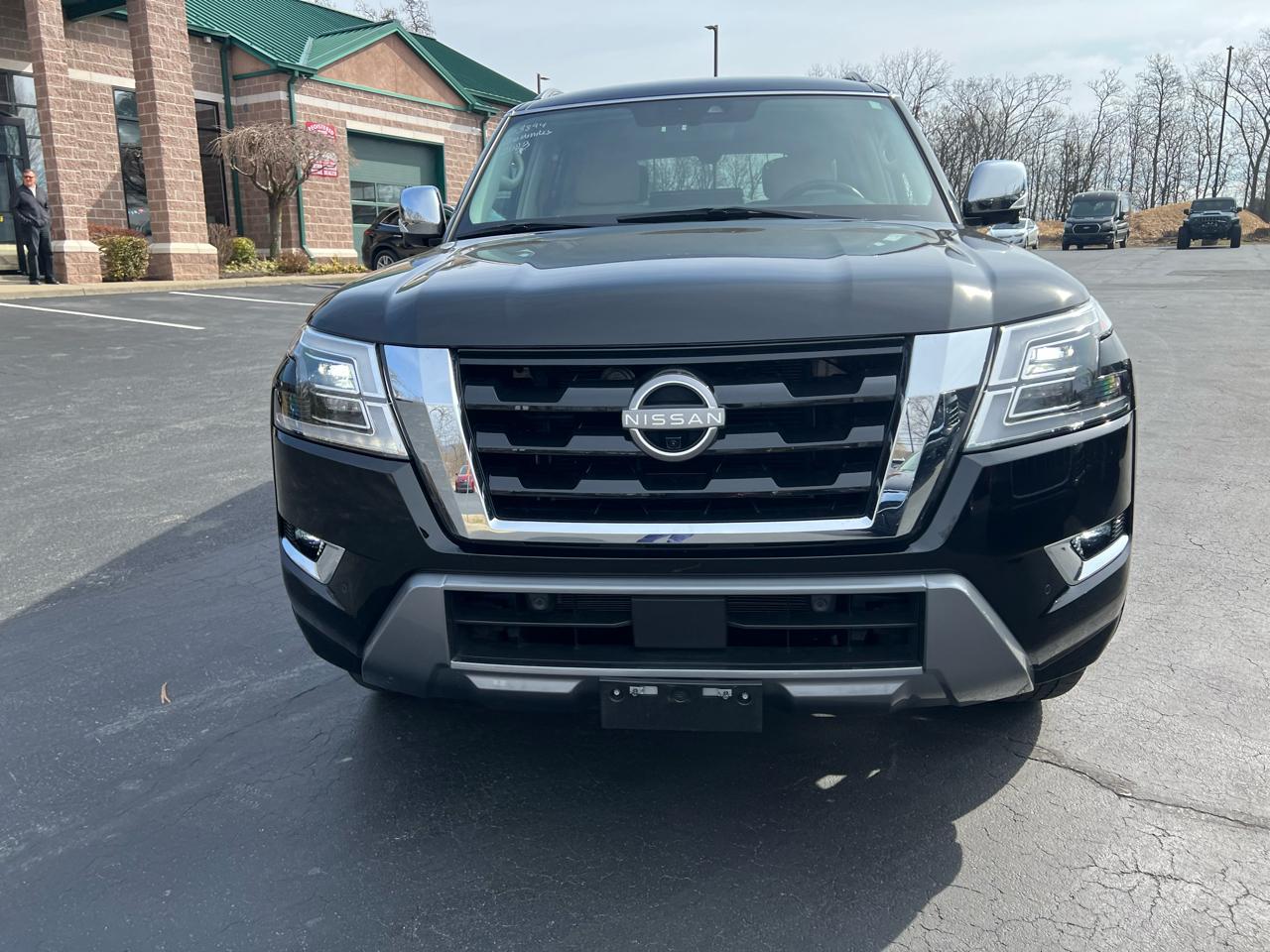 Nissan Armada 4x4 Platinum 2023