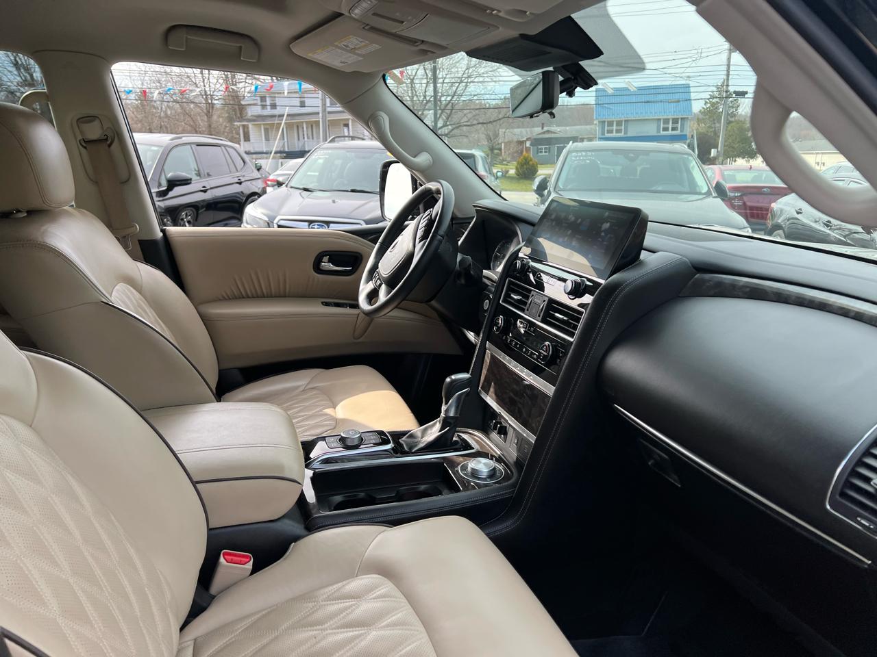 Nissan Armada 4x4 Platinum 2023