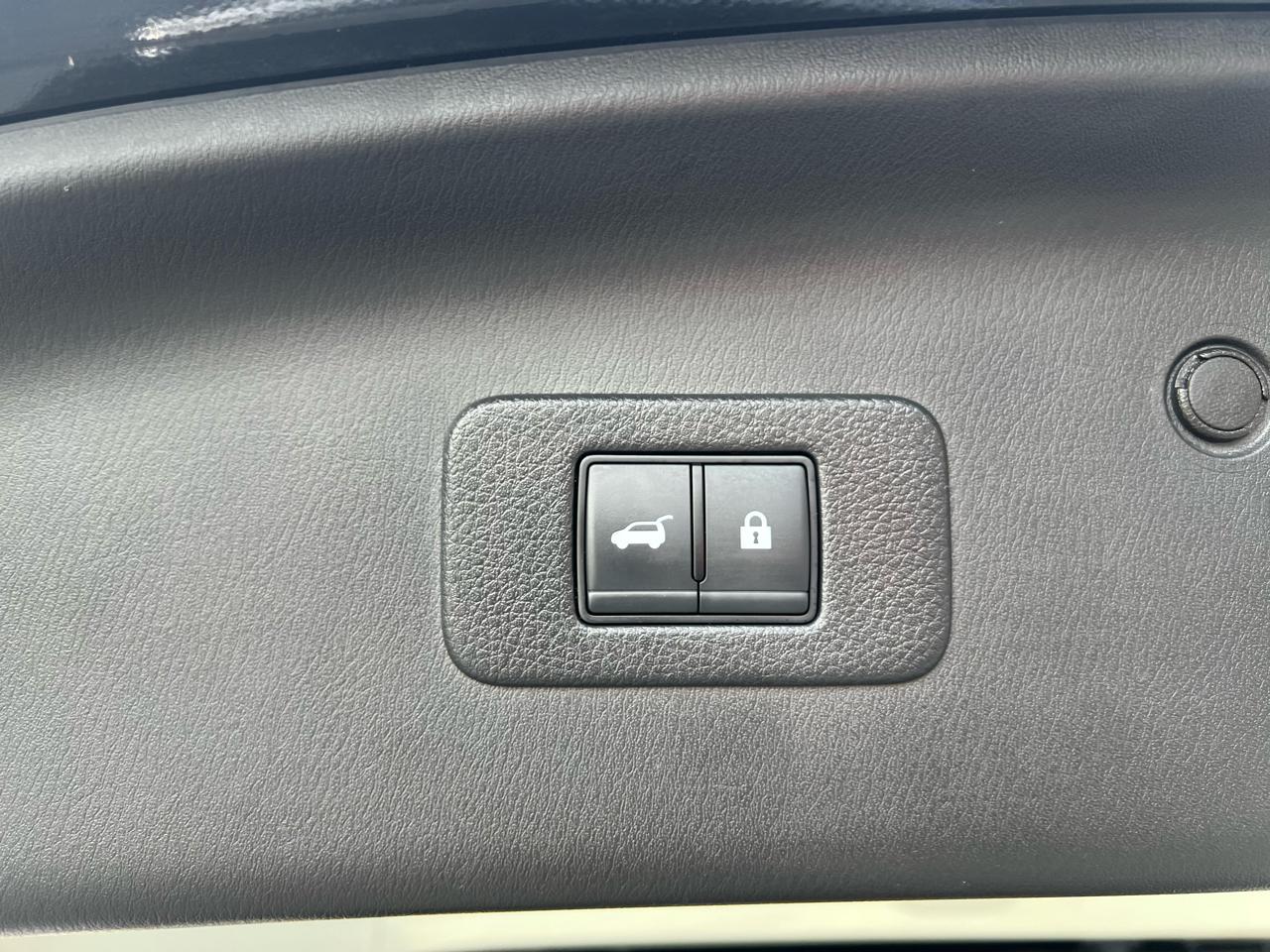 Nissan Armada 4x4 Platinum 2023