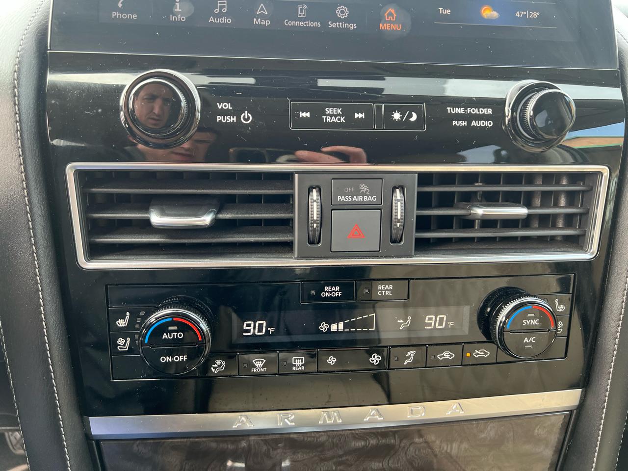 Nissan Armada 4x4 Platinum 2023