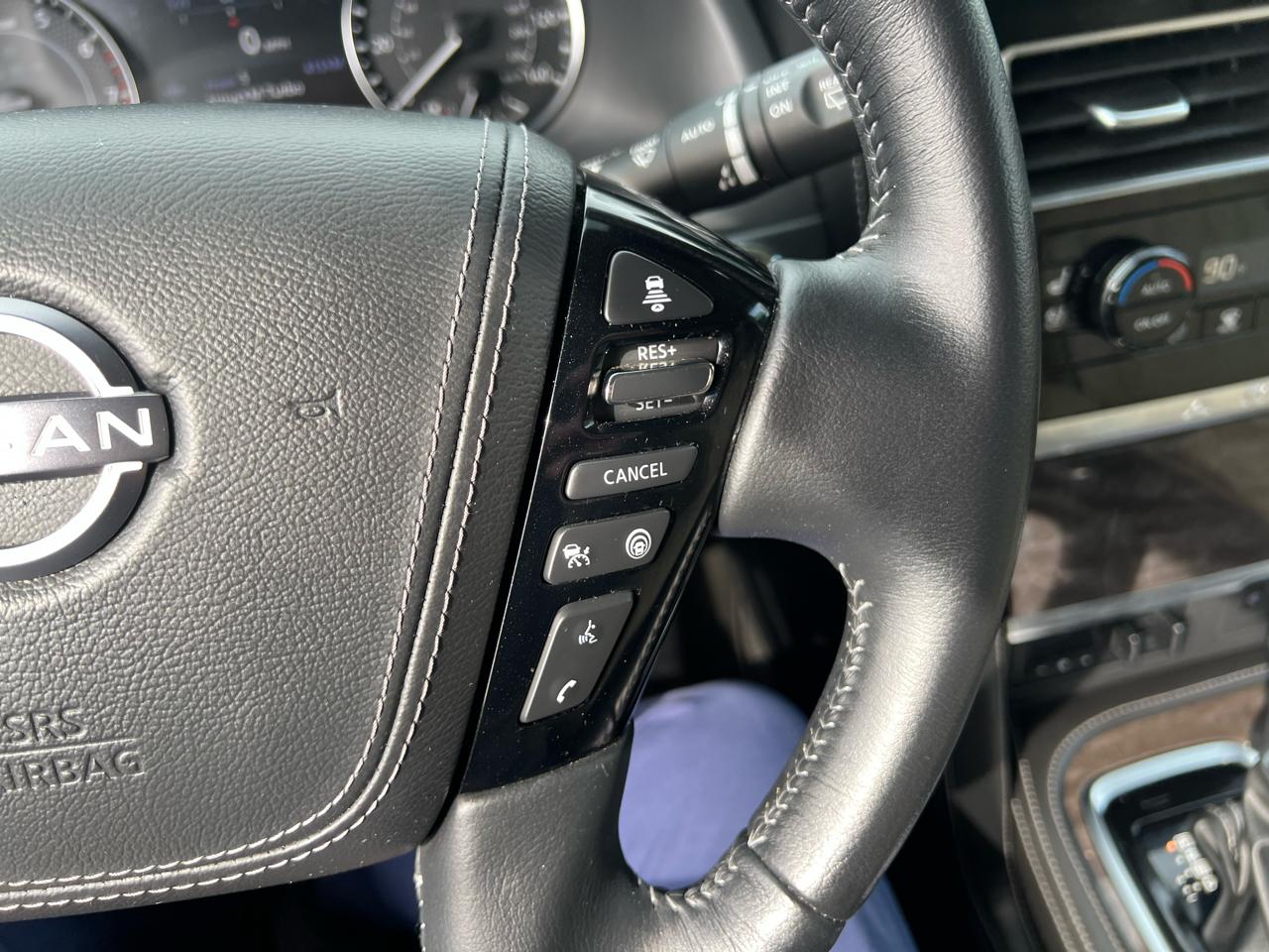 Nissan Armada 4x4 Platinum 2023