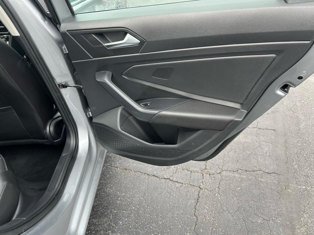 Volkswagen Jetta SEL Premium Auto w/ULEV 2020