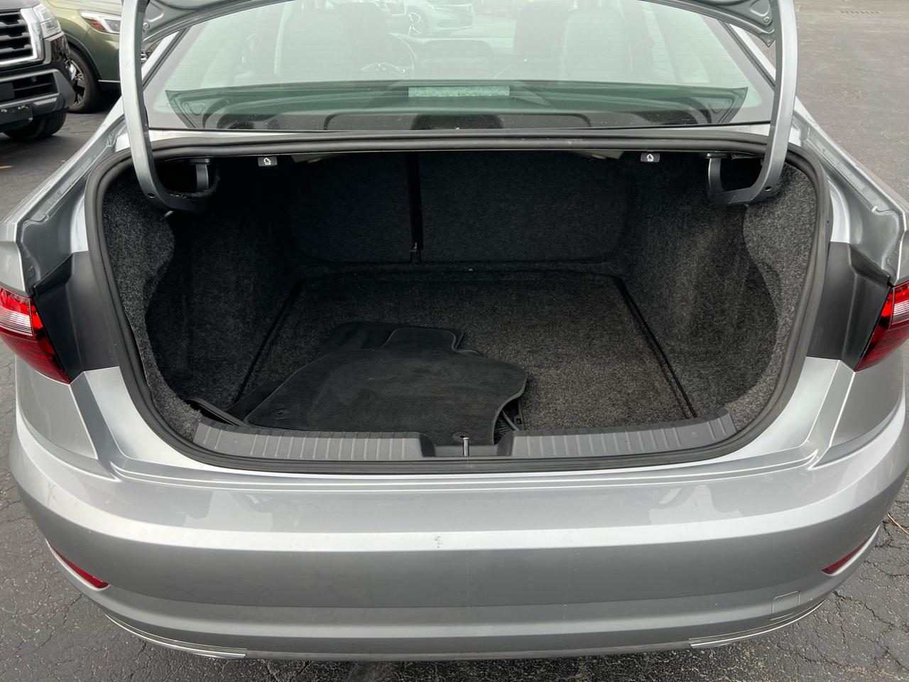 Volkswagen Jetta SEL Premium Auto w/ULEV 2020