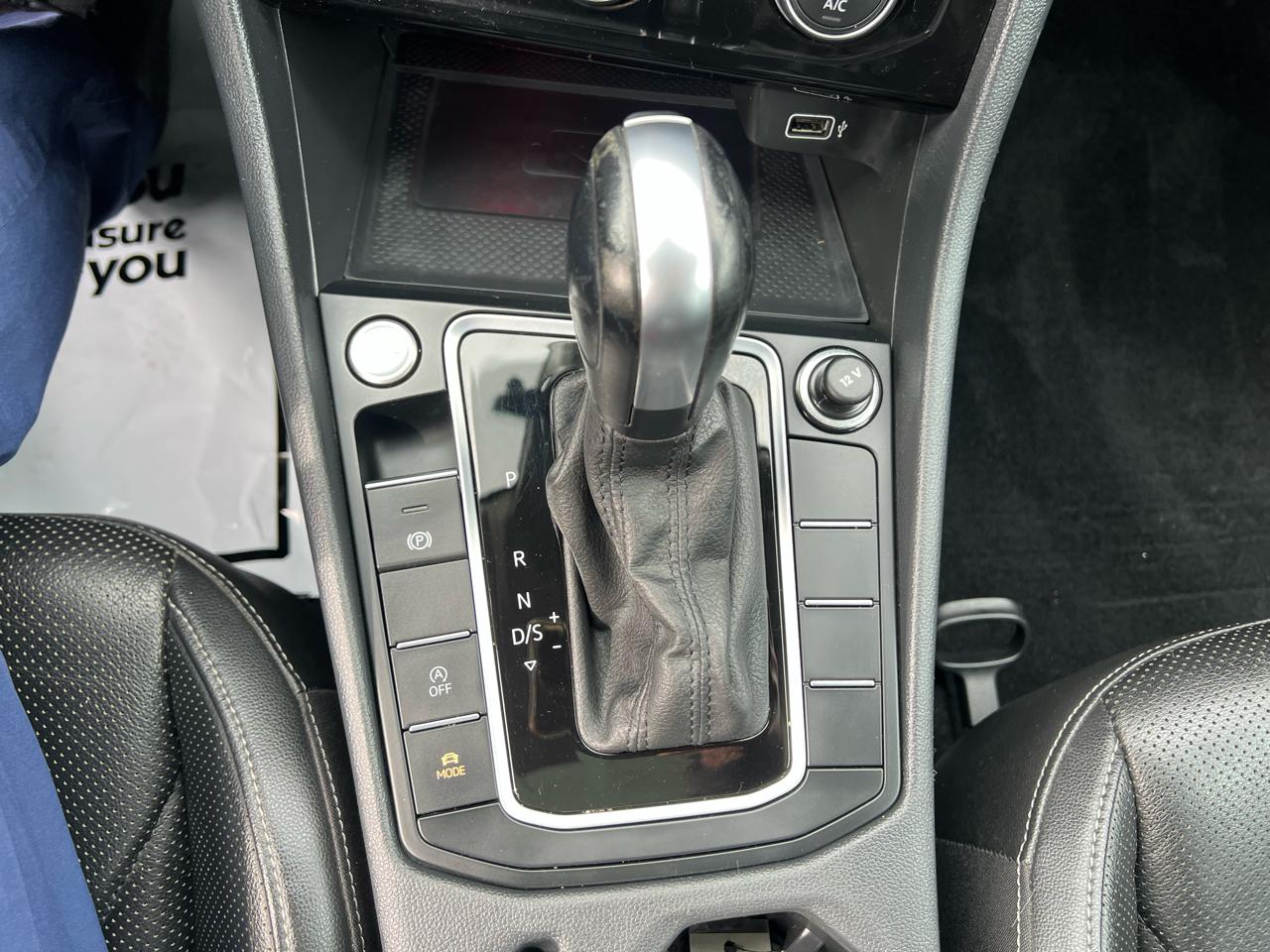 Volkswagen Jetta SEL Premium Auto w/ULEV 2020