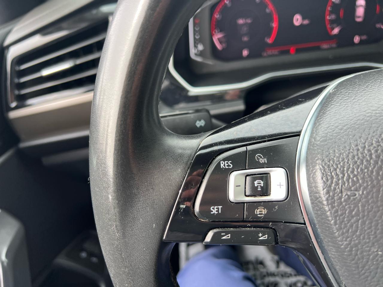 Volkswagen Jetta SEL Premium Auto w/ULEV 2020