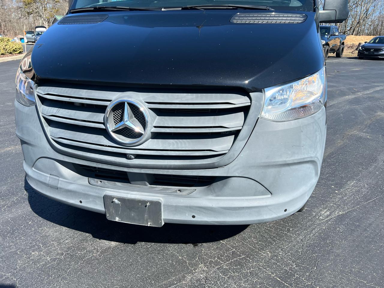 Mercedes-Benz Sprinter Crew Van 2500 Standard Roof V6 144" RWD 2021