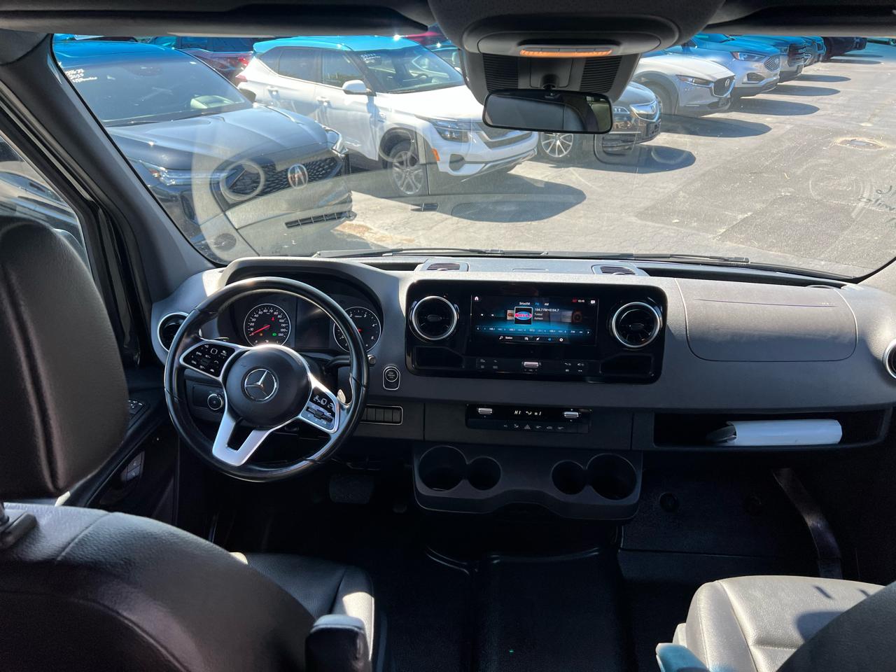 Mercedes-Benz Sprinter Crew Van 2500 Standard Roof V6 144" RWD 2021