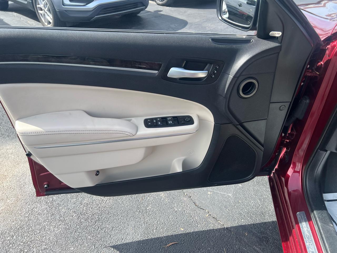 Chrysler 300 300C AWD 2017