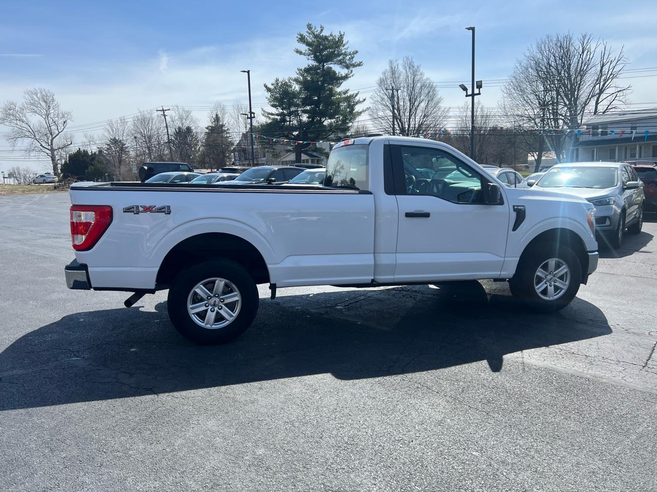 Ford F-150 XLT 4WD Reg Cab 8' Box 2022