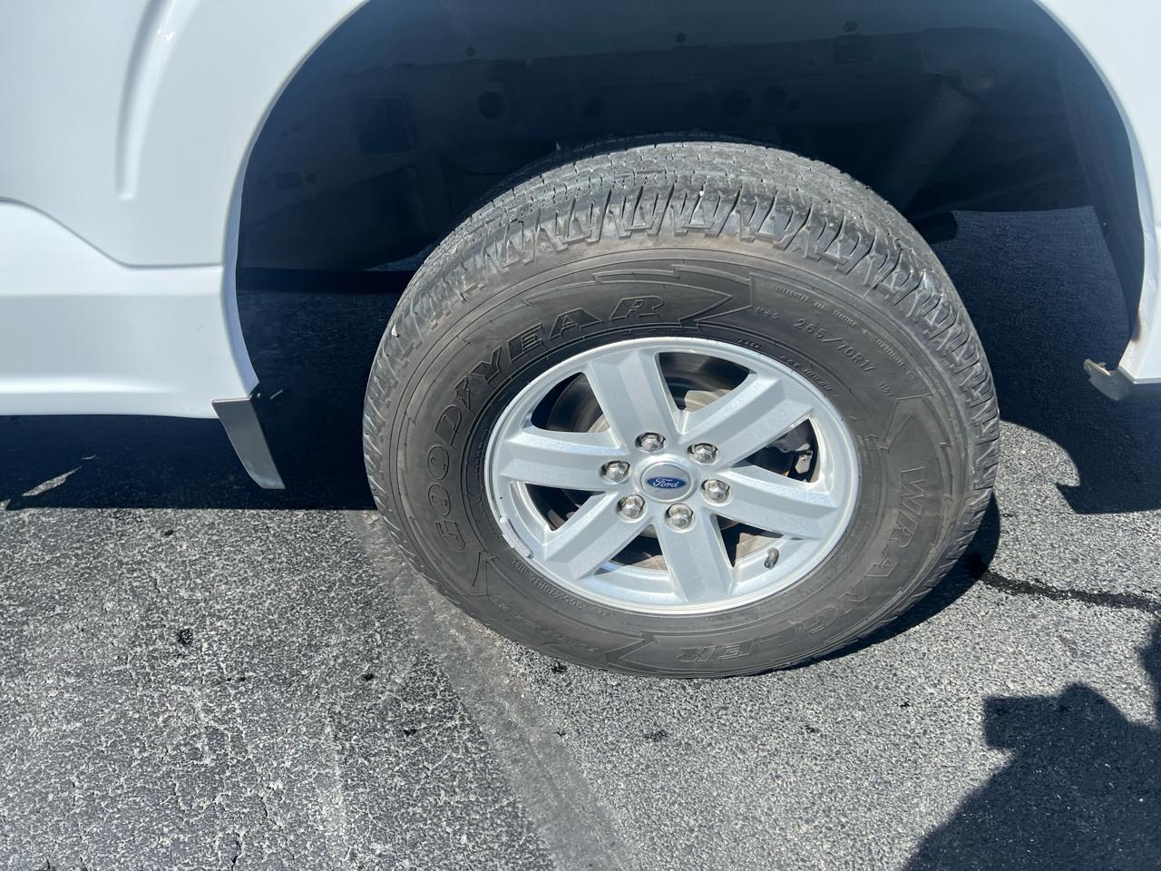 Ford F-150 XLT 4WD Reg Cab 8' Box 2022