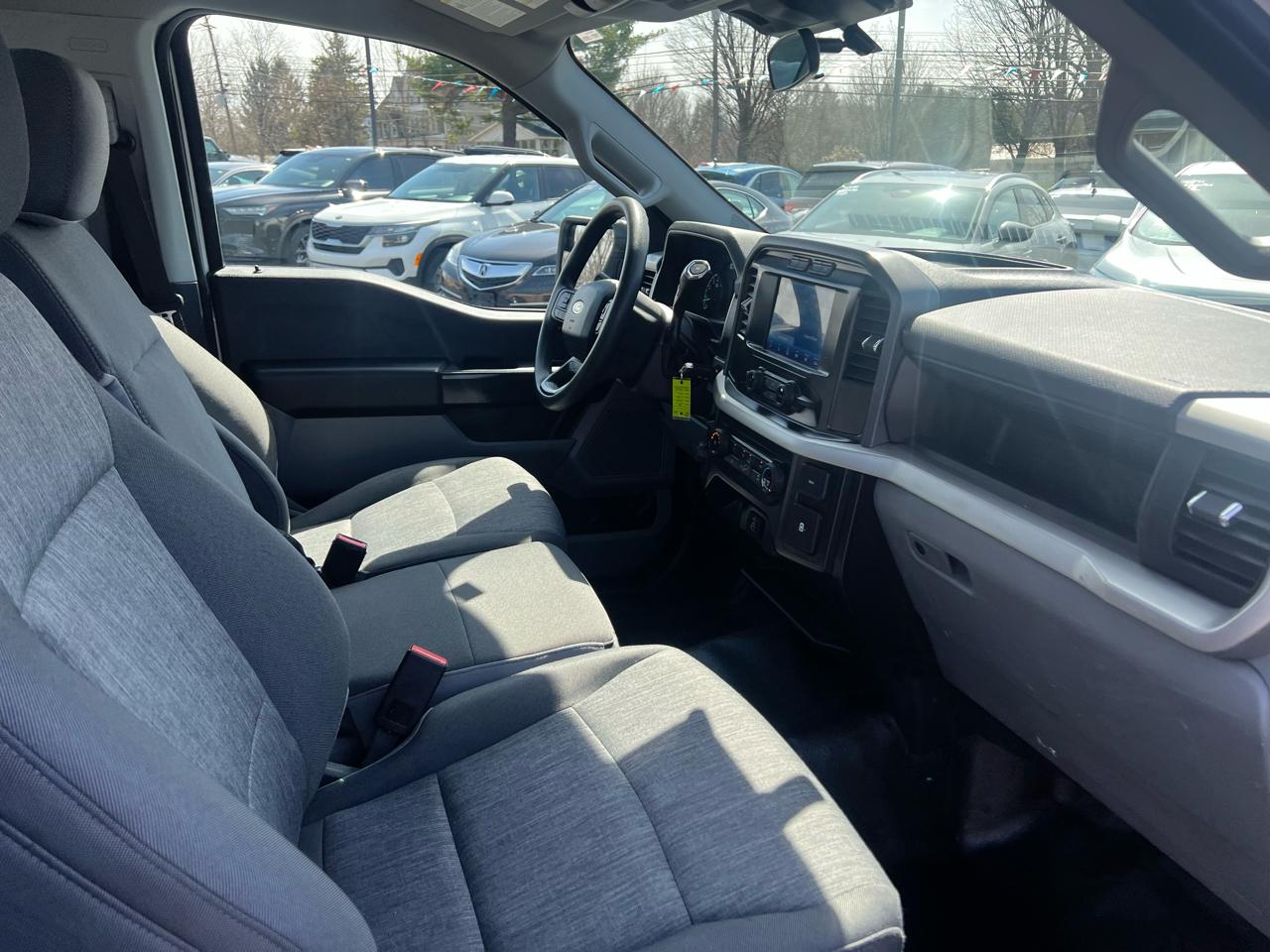 Ford F-150 XLT 4WD Reg Cab 8' Box 2022