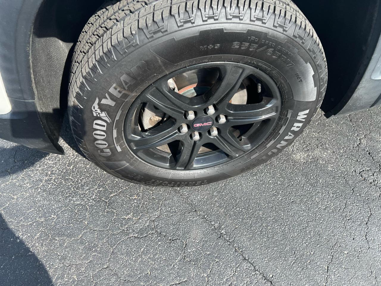 GMC Acadia AWD 4dr AT4 2020