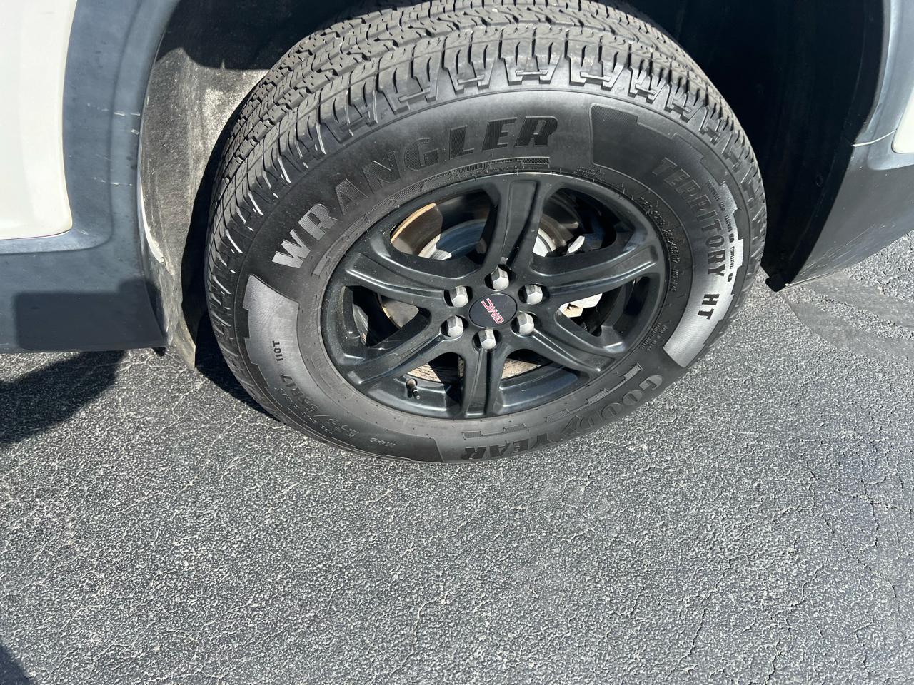 GMC Acadia AWD 4dr AT4 2020