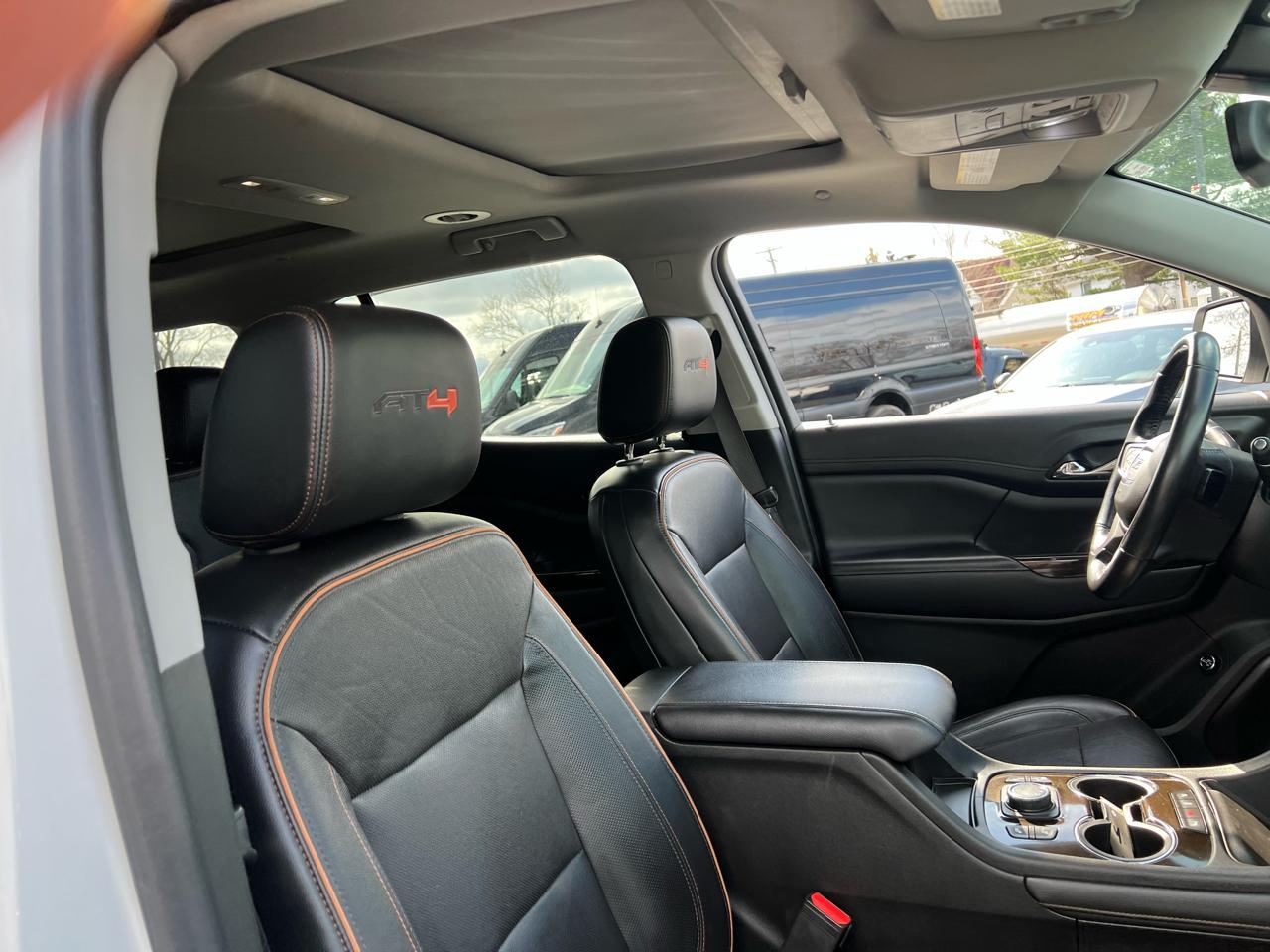 GMC Acadia AWD 4dr AT4 2020