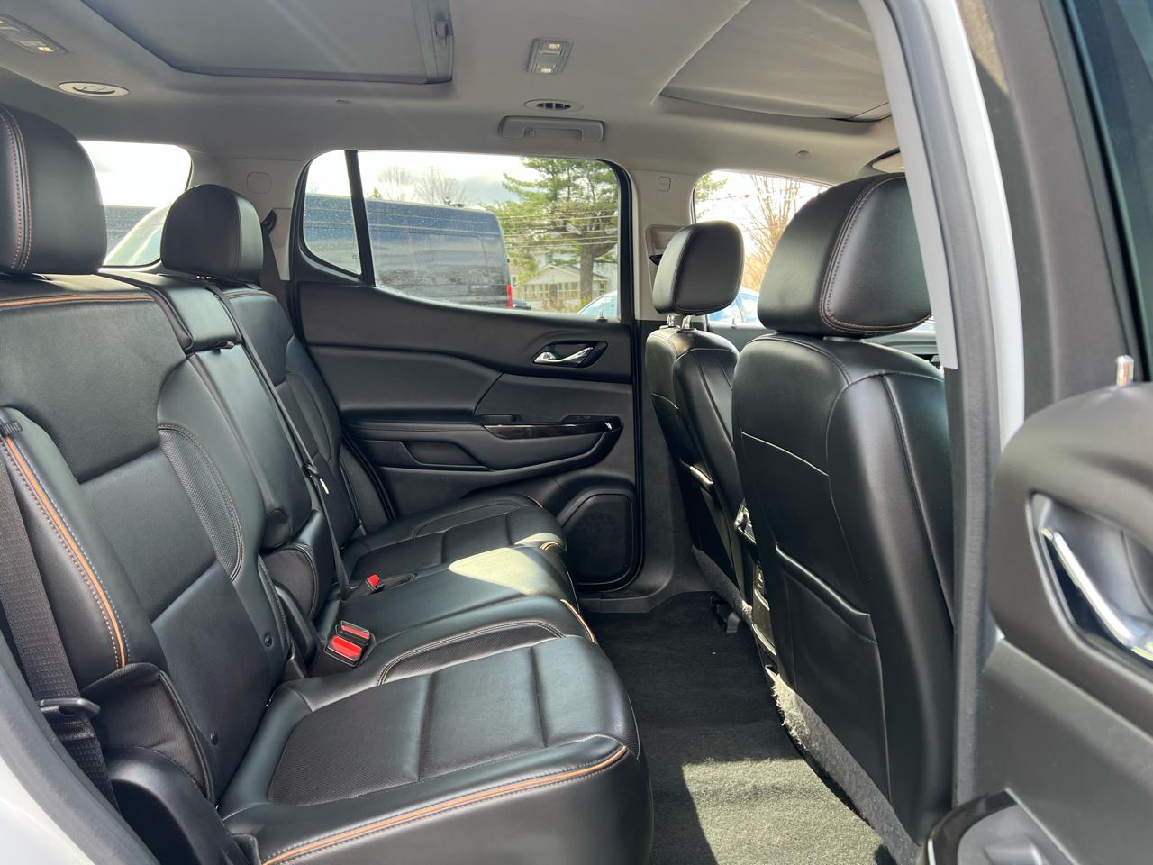 GMC Acadia AWD 4dr AT4 2020