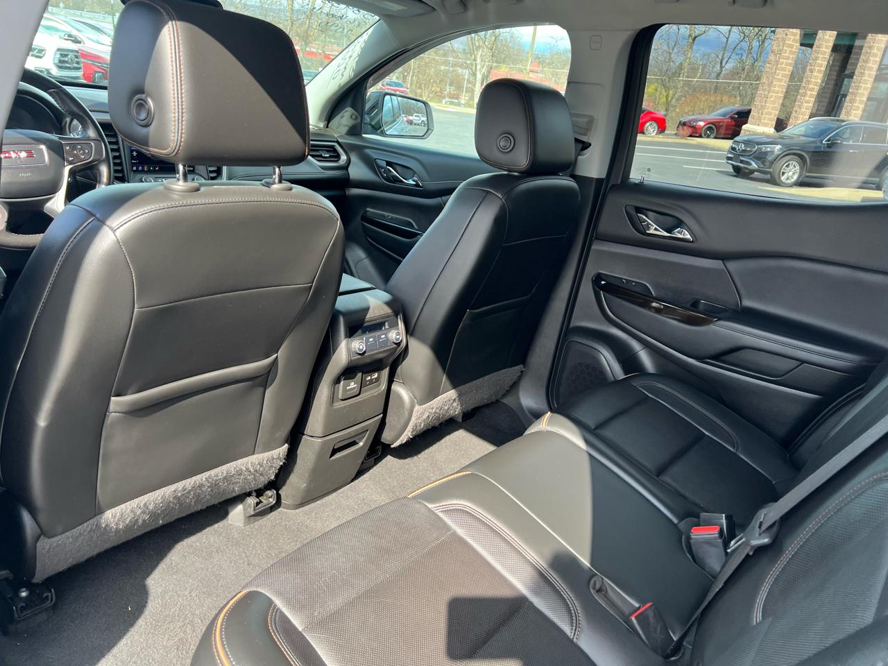 GMC Acadia AWD 4dr AT4 2020