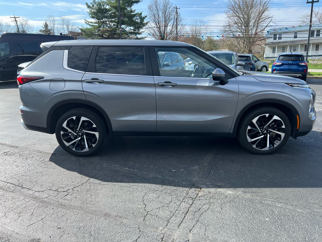 Mitsubishi Outlander SE Black Edition S-AWC 2023