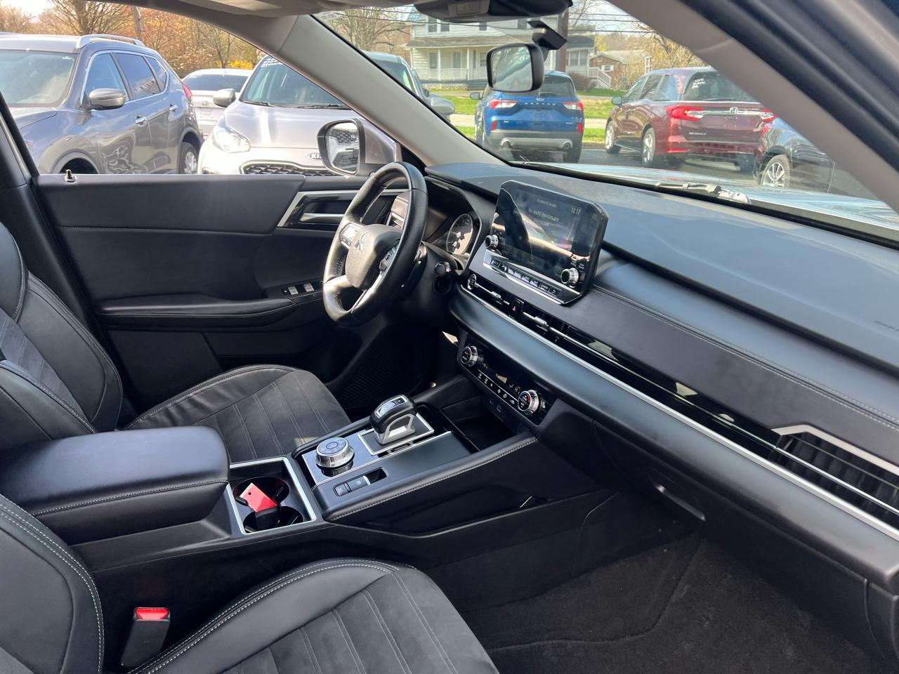 Mitsubishi Outlander SE Black Edition S-AWC 2023