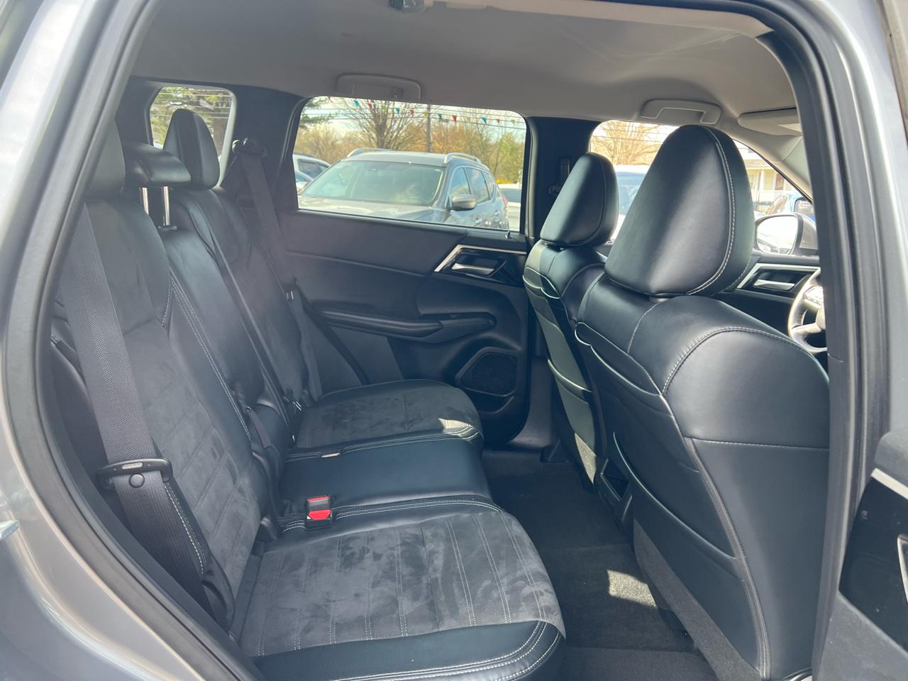 Mitsubishi Outlander SE Black Edition S-AWC 2023