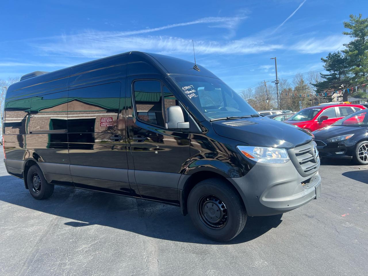 Mercedes-Benz Sprinter Passenger Van 2500 High Roof I4 Diesel HO 170" RWD 2024