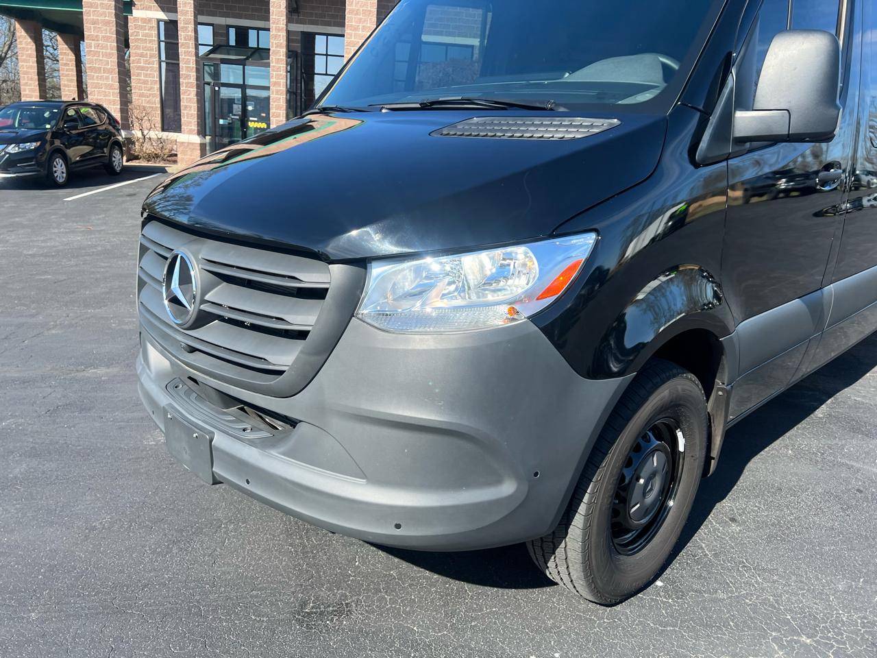 Mercedes-Benz Sprinter Passenger Van 2500 High Roof I4 Diesel HO 170" RWD 2024