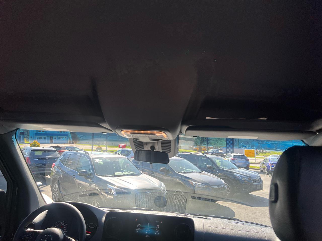 Mercedes-Benz Sprinter Passenger Van 2500 High Roof I4 Diesel HO 170" RWD 2024